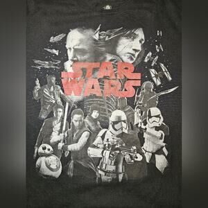2XL Mens Disney Store Star Wars Black and Red Graphic The Last Jedi Tee, Used